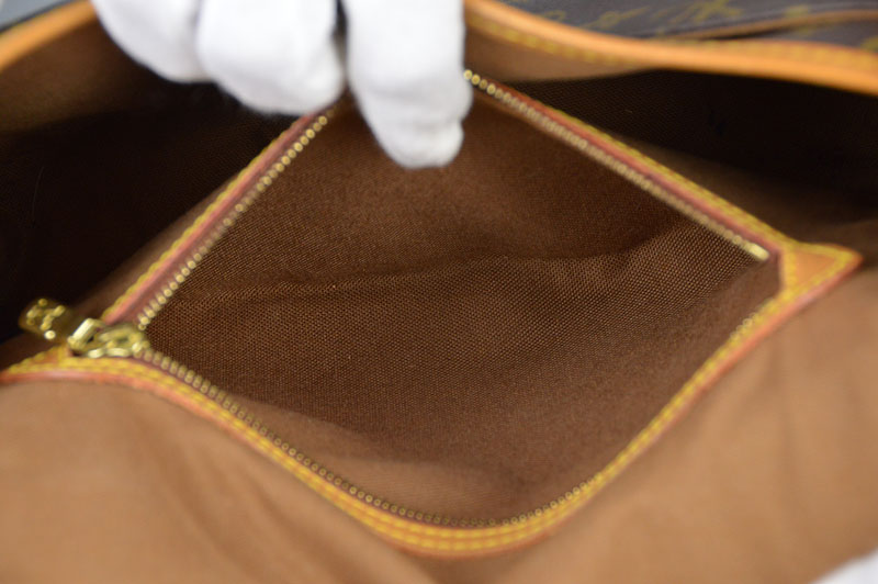 Used Authentic Louis Vuitton Monogram Sologne Shoulder Bag M42250