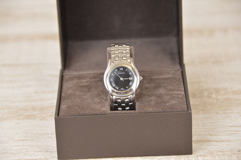 Used GUCCI Silver Stainless Steel Ladies Quartz Watch 5500L